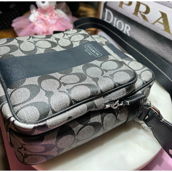 Coach Black and Gray Men's Bag GUC - Picture 10 of 14